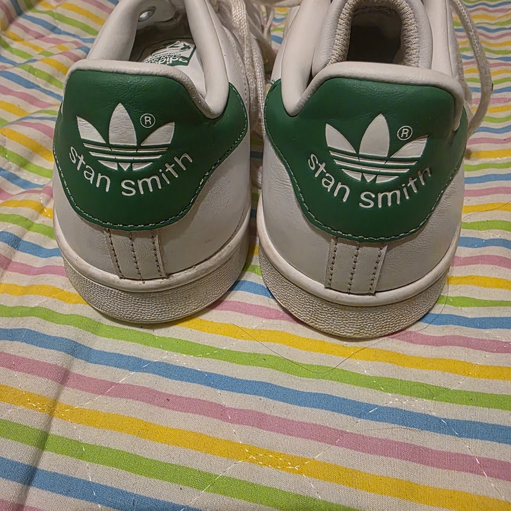 Stan Smith Adidas Sneakers - White and Green Size 5.5